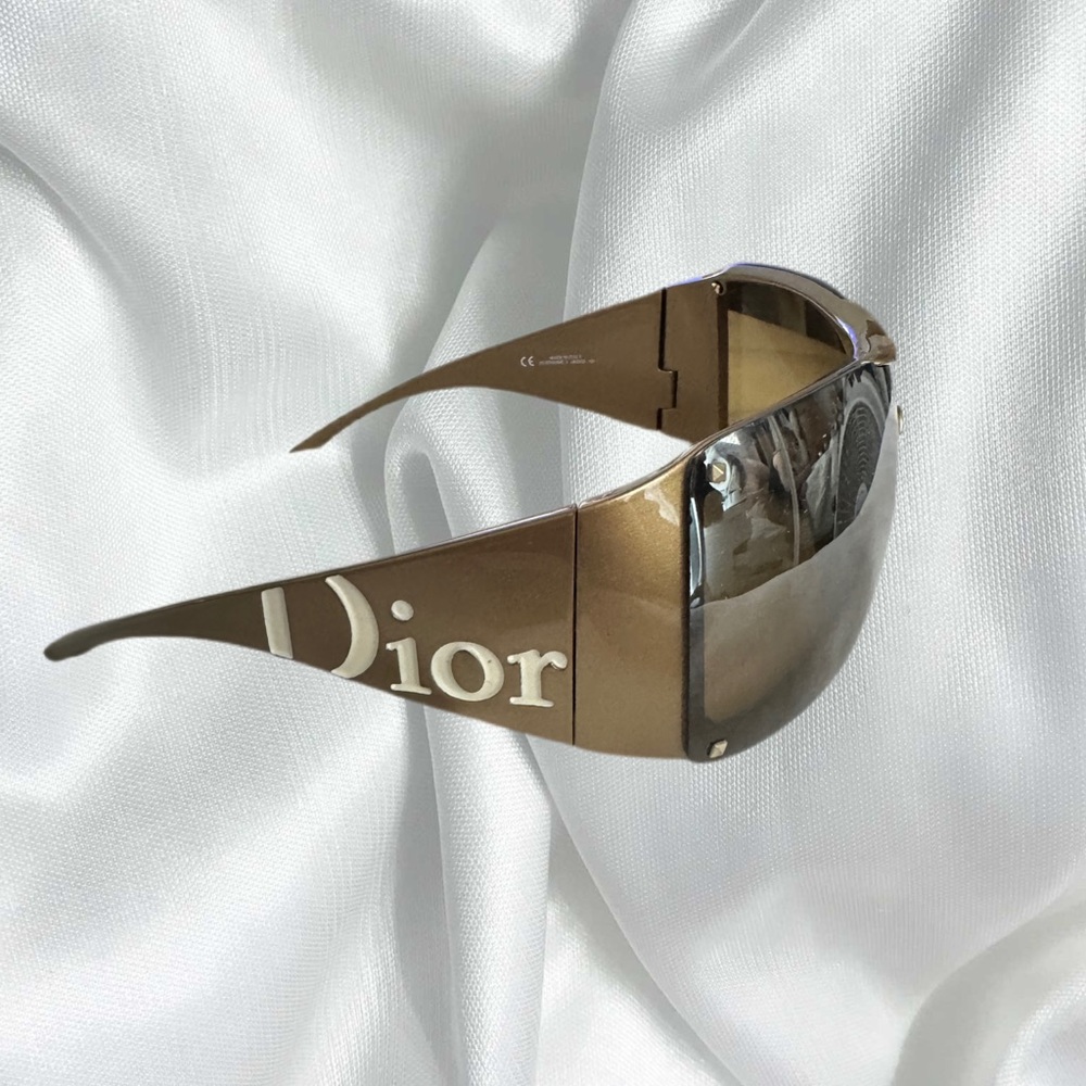 Dior Overshine 2 Shield Designer Sunglasses in Gold